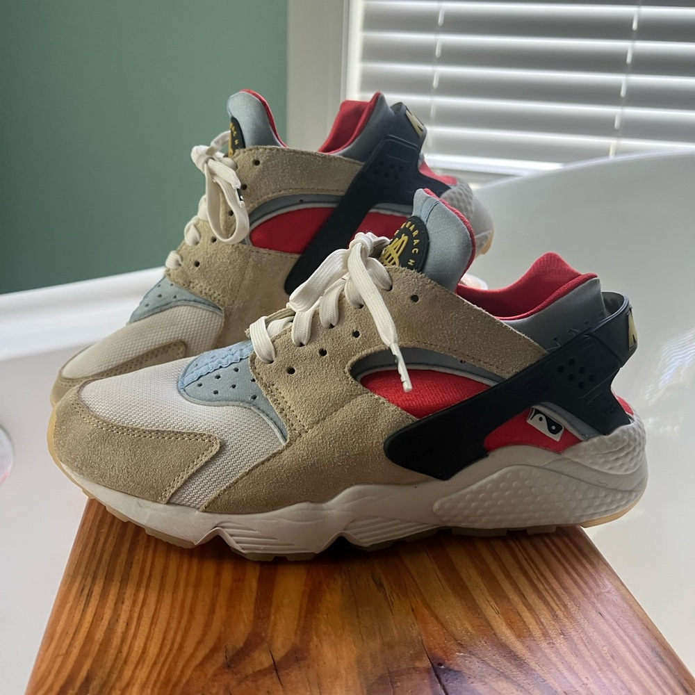 Nike Air Huarache Sneakers - Women’s Size 8.5